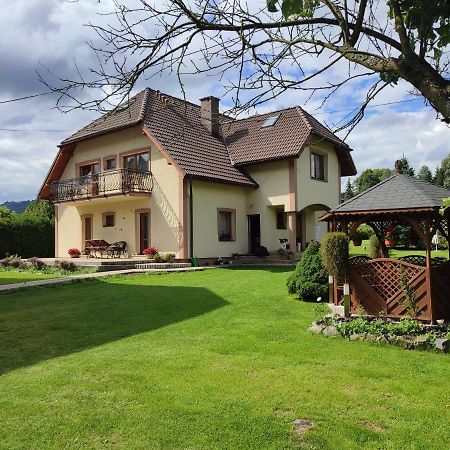 Agroturystyka U Haliny Kamesznica ภายนอก รูปภาพ