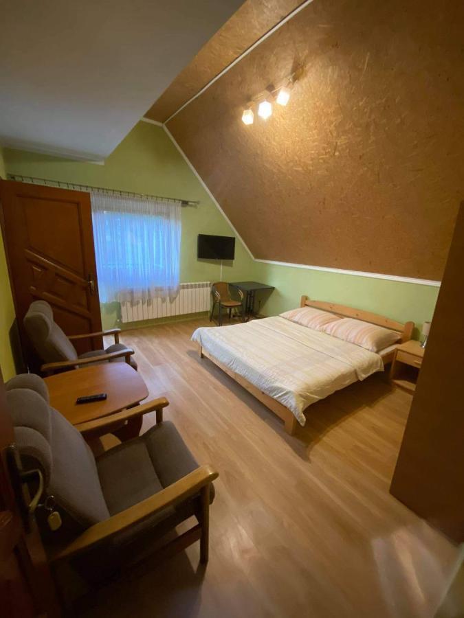 Agroturystyka U Haliny Kamesznica ภายนอก รูปภาพ